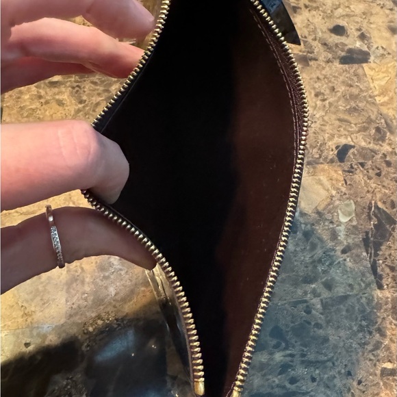Authentic LV change/makeup holder from the Felicie Pochette bag. - Picture 4 of 7
